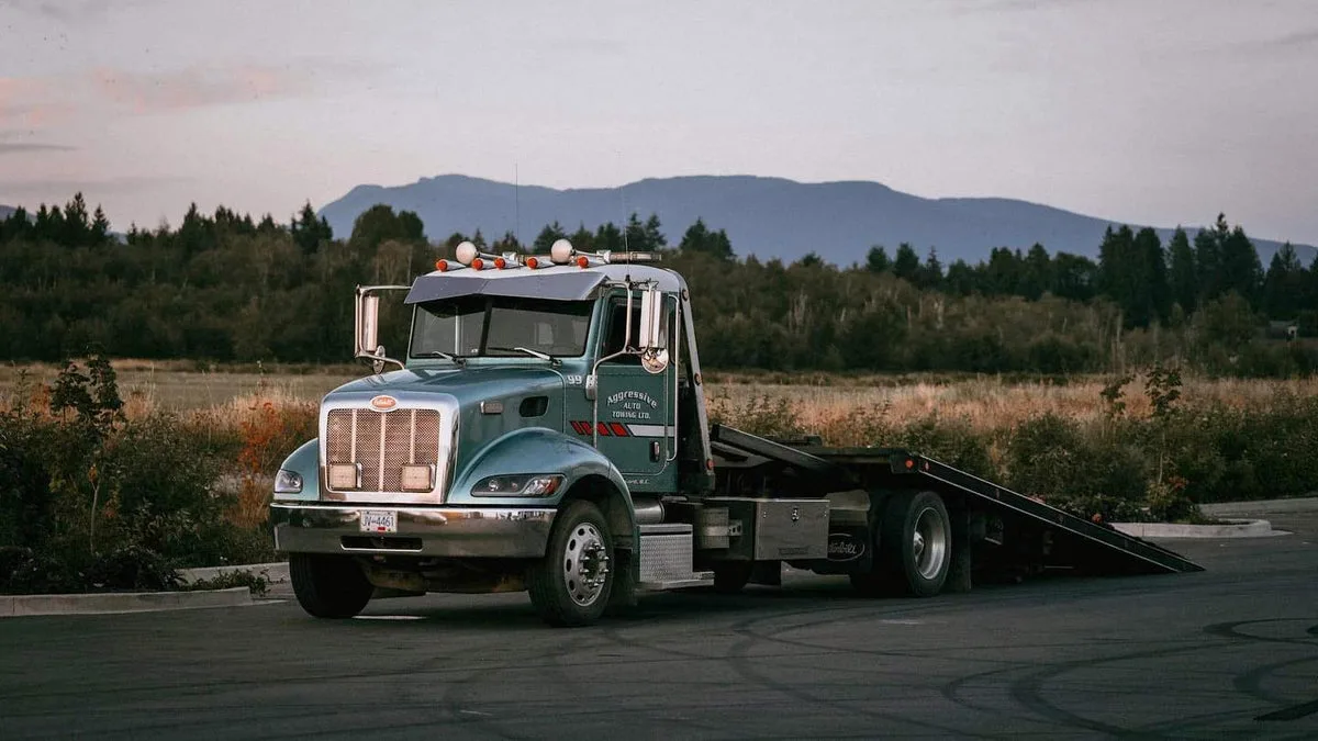 Aggressive Auto Towing LTD logo